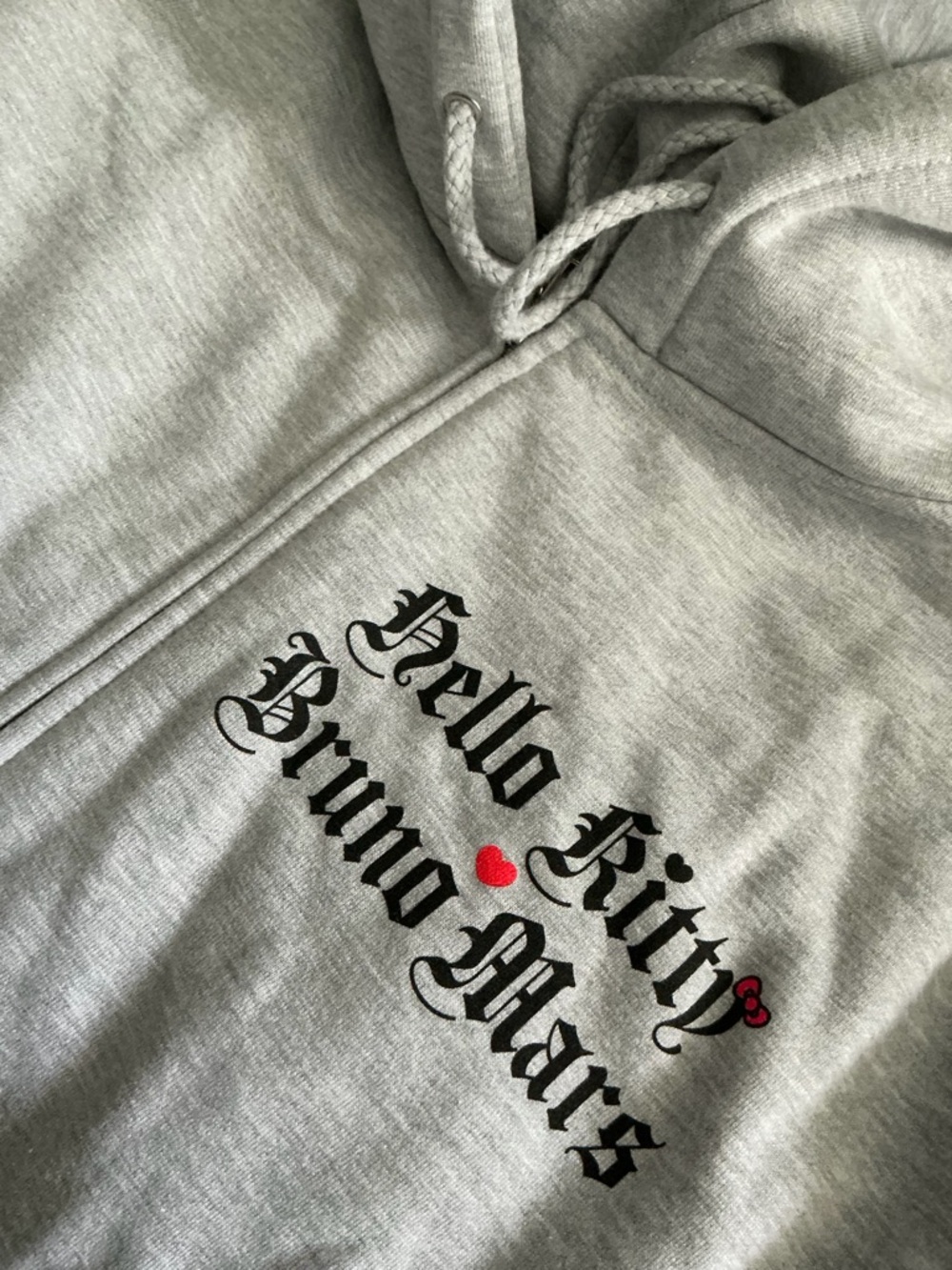 Hello Kitty x Bruno Mars Gray Hoodie with Red, White, Black Graphics Large - Picture 5 of 6